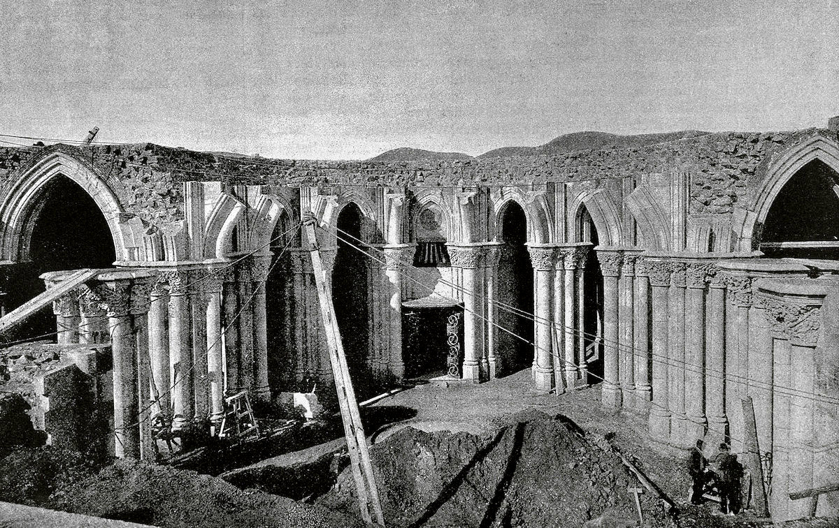 Sagrada Familia в процессе строительства, 1887 г.