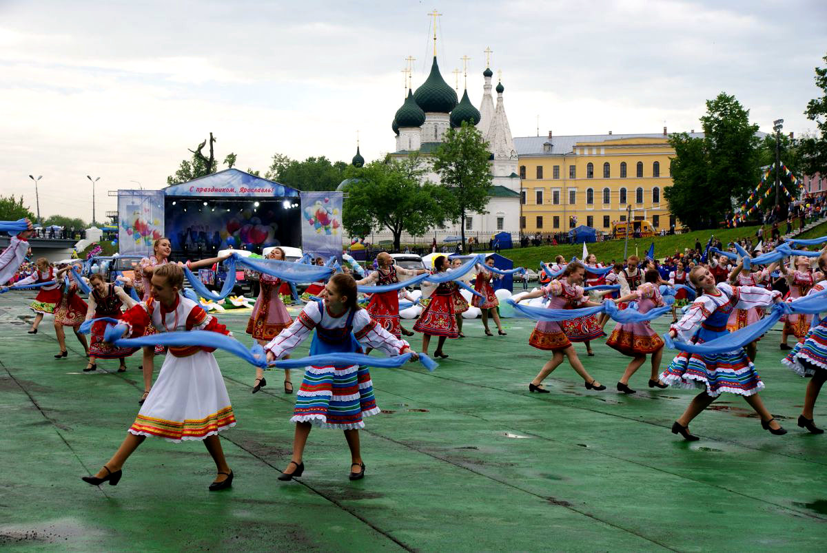 Ярославцы празднуют День города