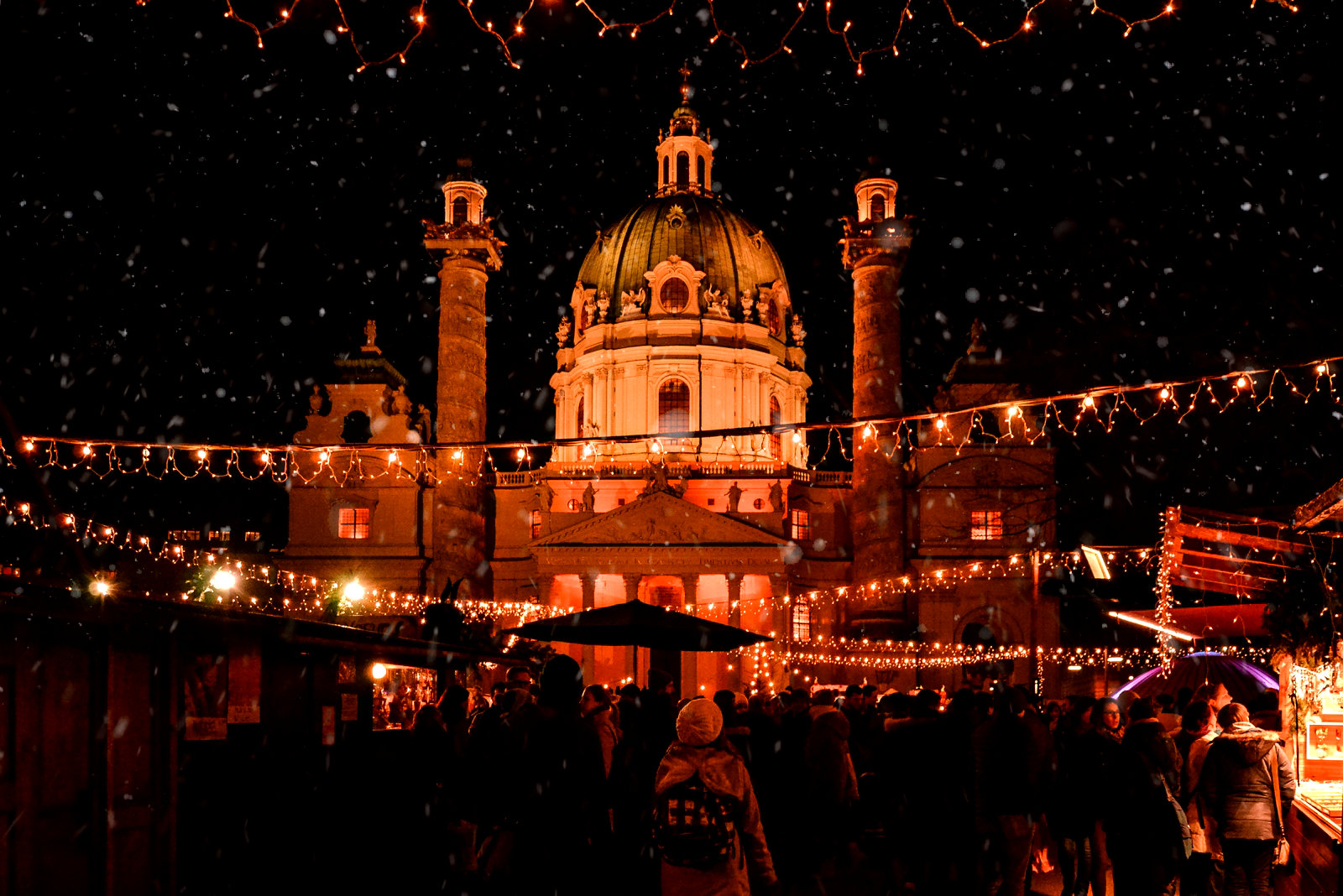 Рождественский рынок Art Advent на Карлсплац