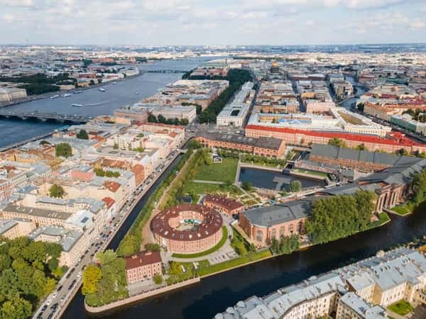 Новая Голландия: три века истории Петербурга