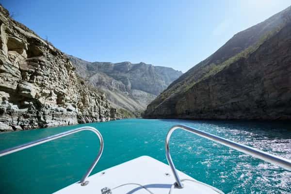 Путешествие к Сулакскому каньону, бархану Сарыкум и Чиркейской ГЭС (из Каспийска)