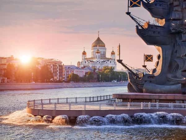 Прогулка вокруг Золотого острова по Москве-реке и Водоотводному каналу