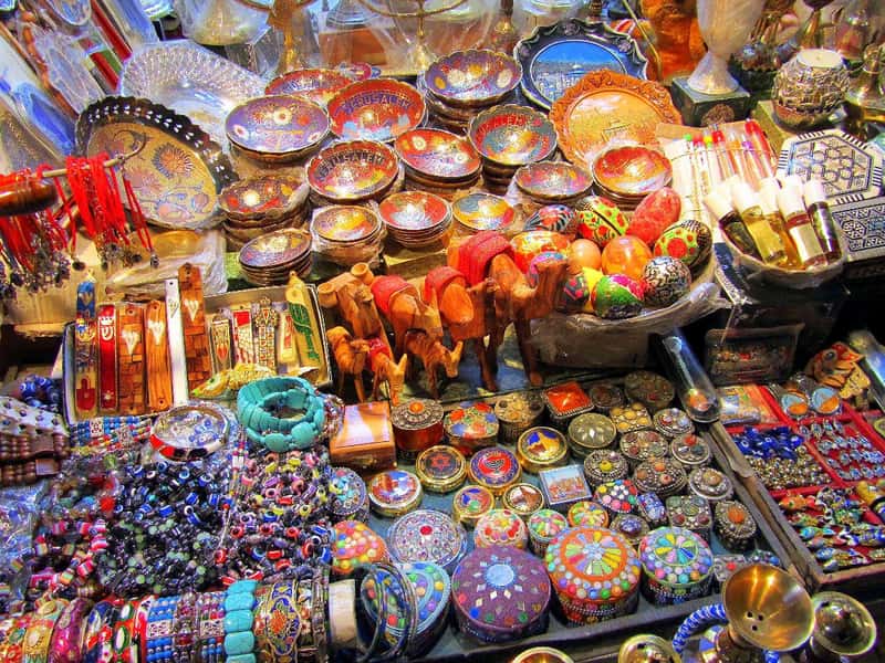 Сувенирная продукция на одном из рынков в Иерусалиме