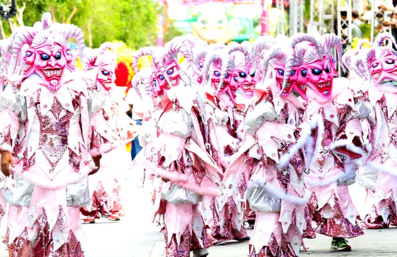 Уличные карнавалы, предмет национальной гордости