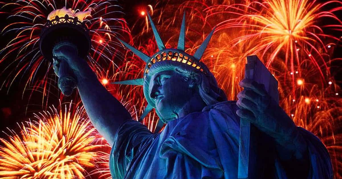 Как празднуют Новый год в Америке (США), когда его справляют, обычаи ...