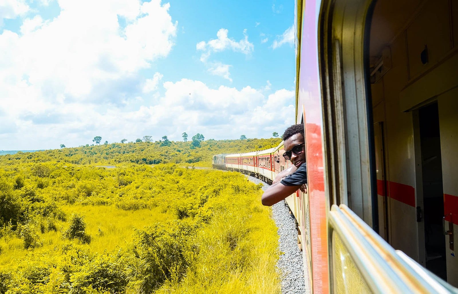 В Танзании путешествовать на поезде намного удобнее, чем на автобусе