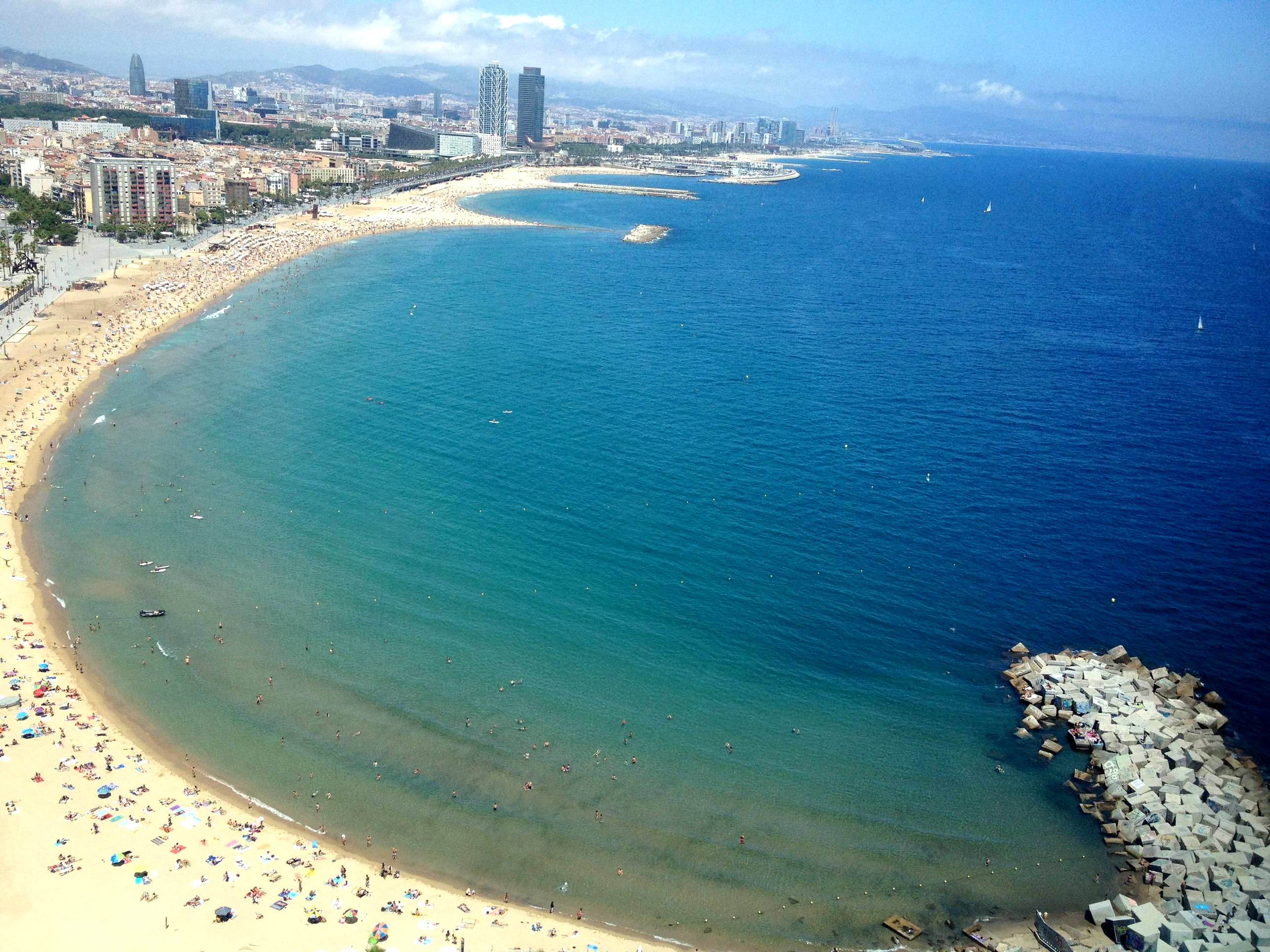 Средиземноморские пляжи Барселоны