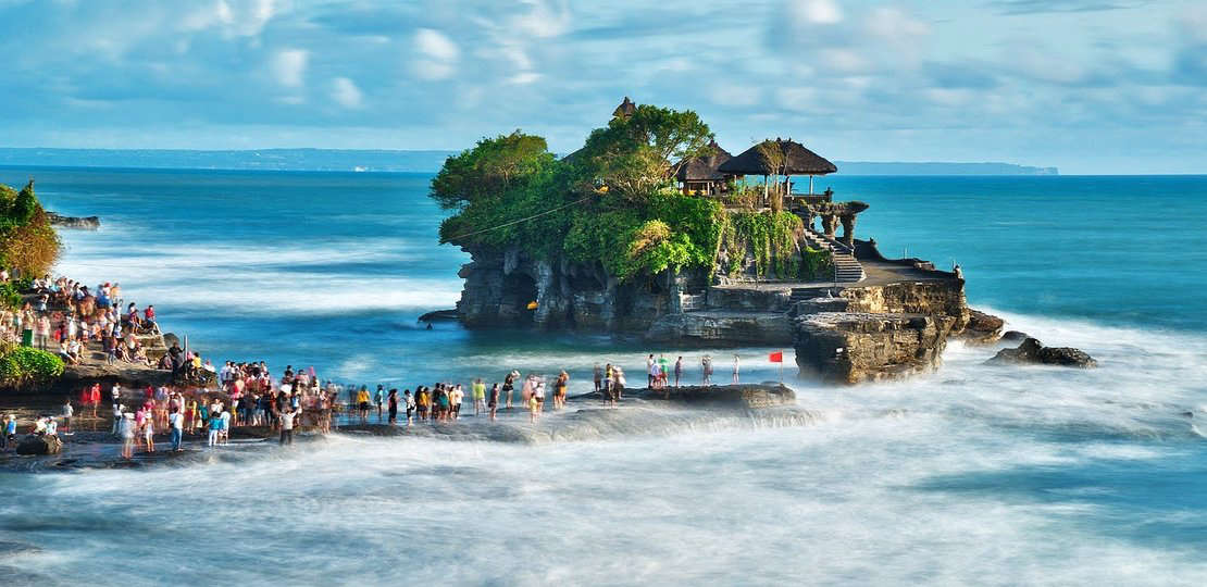 Удивительные остров с рестораном на о. Бали