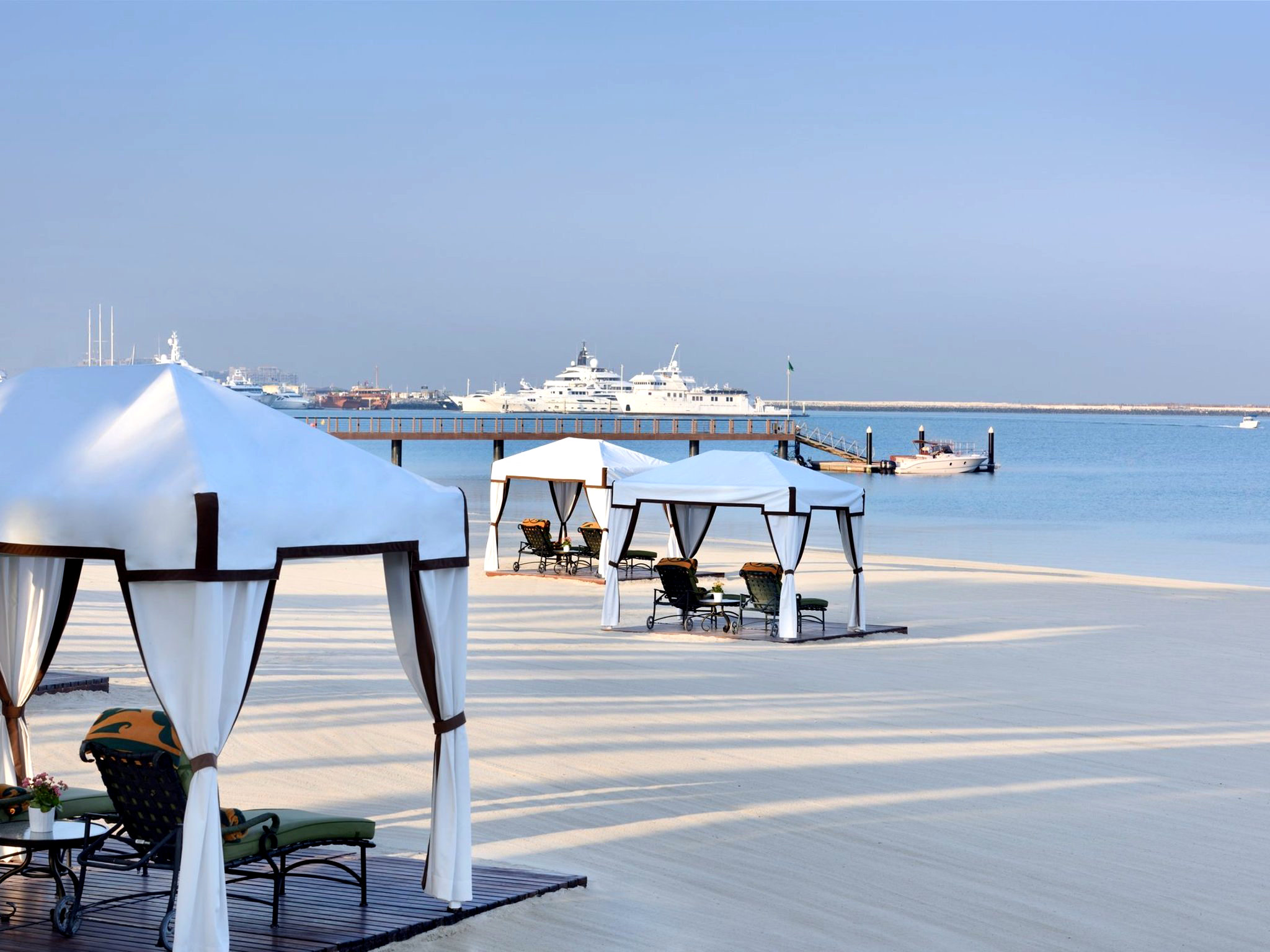 Частный пляж отеля One&Only The Palm Dubai
