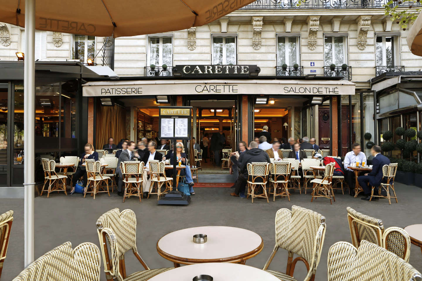 Carrete, одно из многочисленных кафе в Париже
