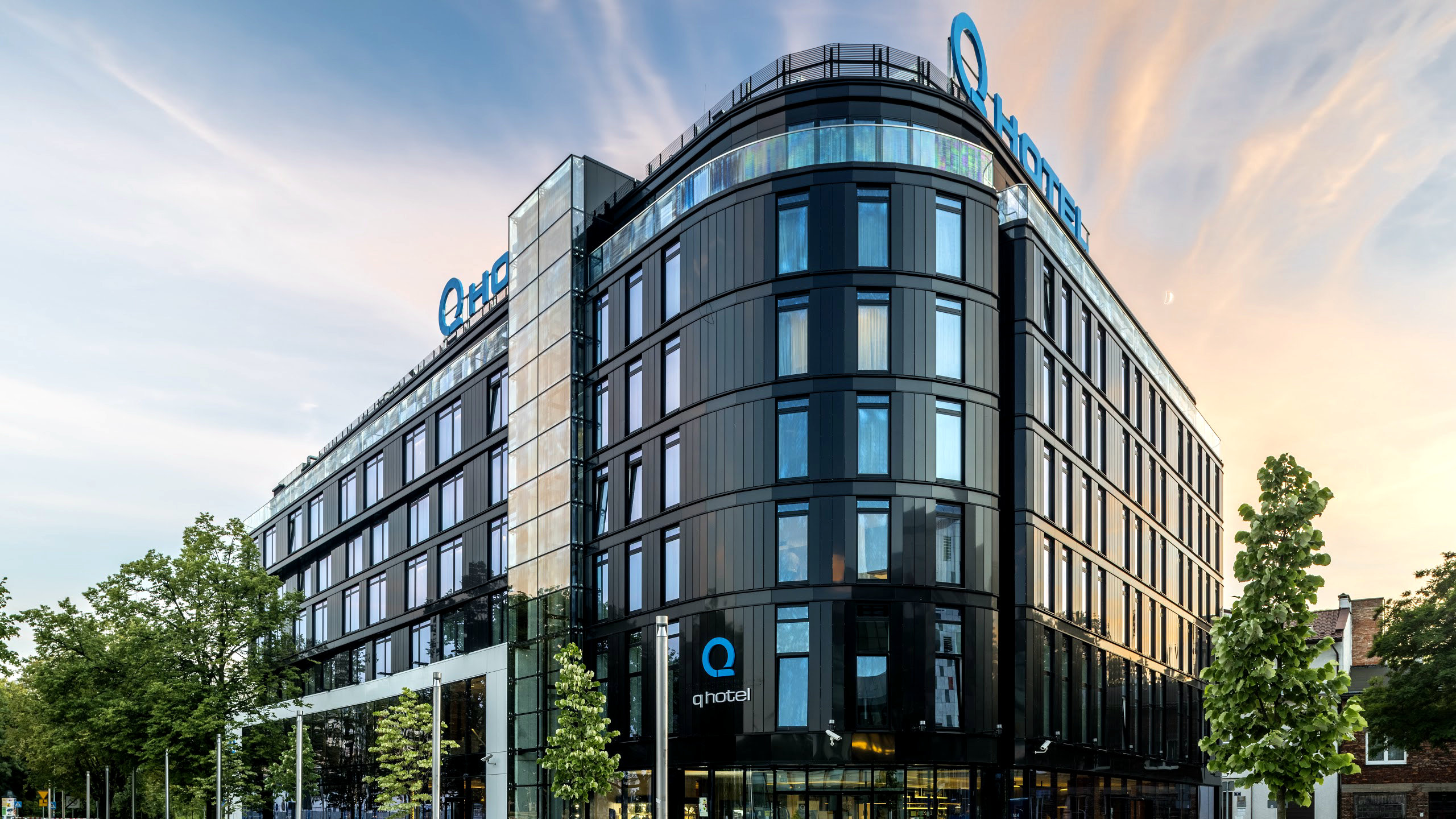 Q Hotel Plus Краков