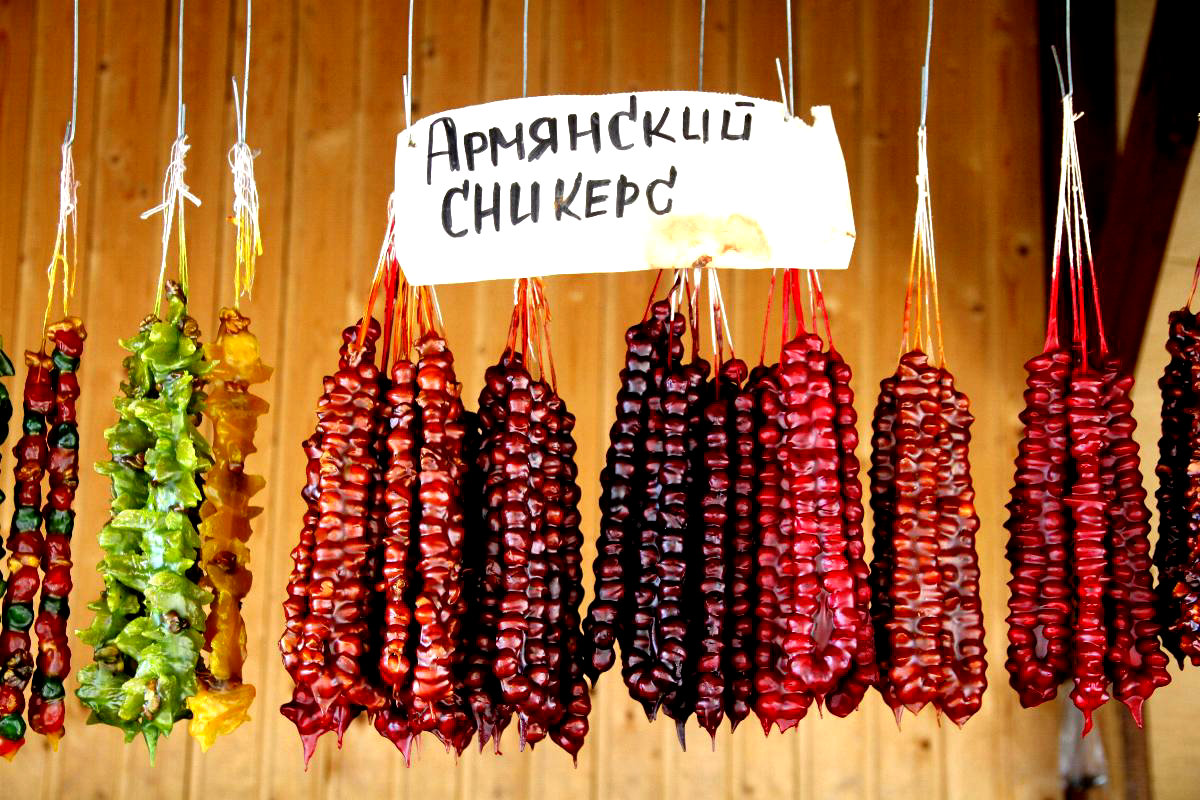 Чурчхела или Армянский сникерс :), вкусный и недорогой сувенир из Сочи