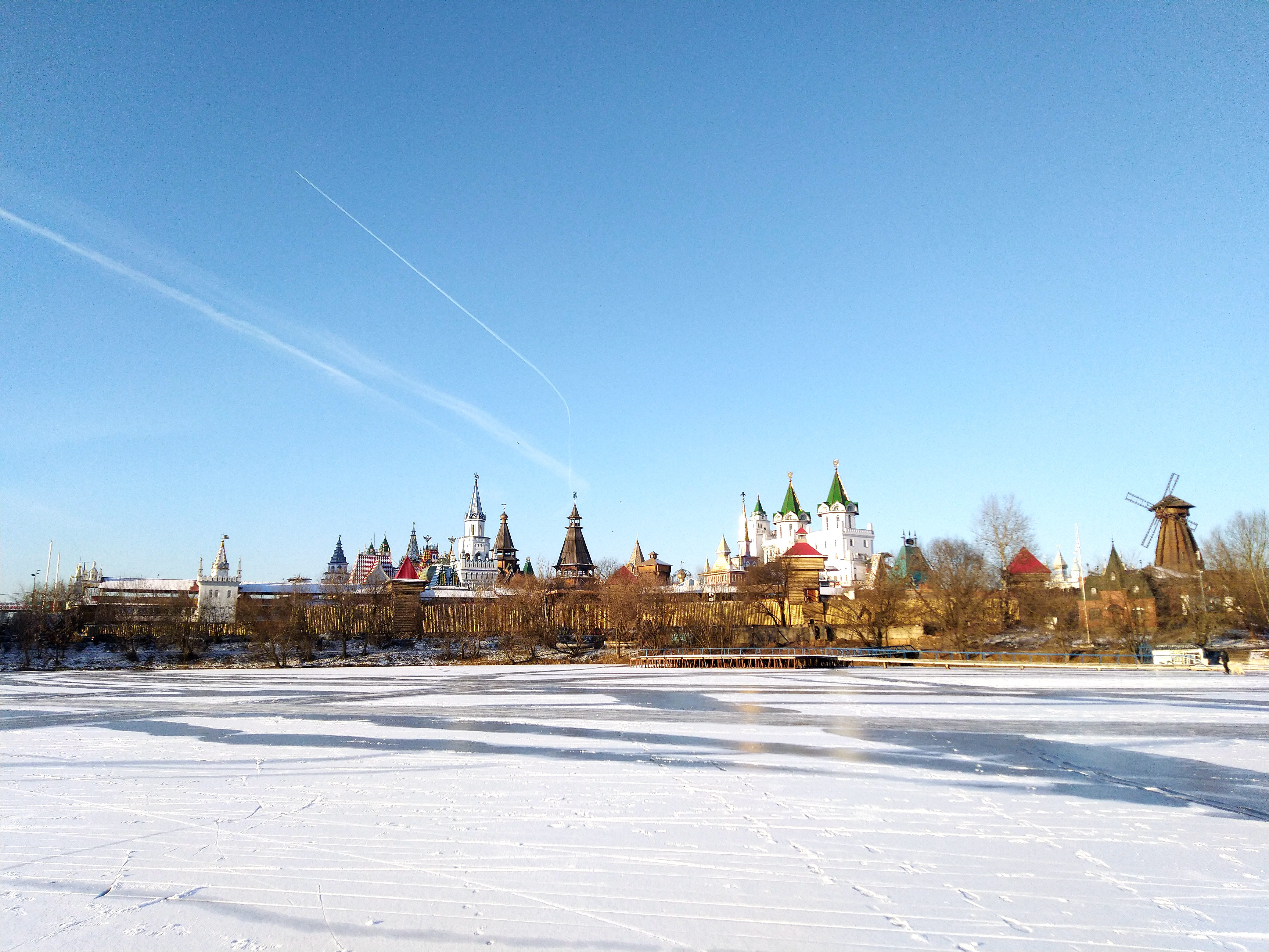 Вид на Кремль с Серебряно-виноградного пруда