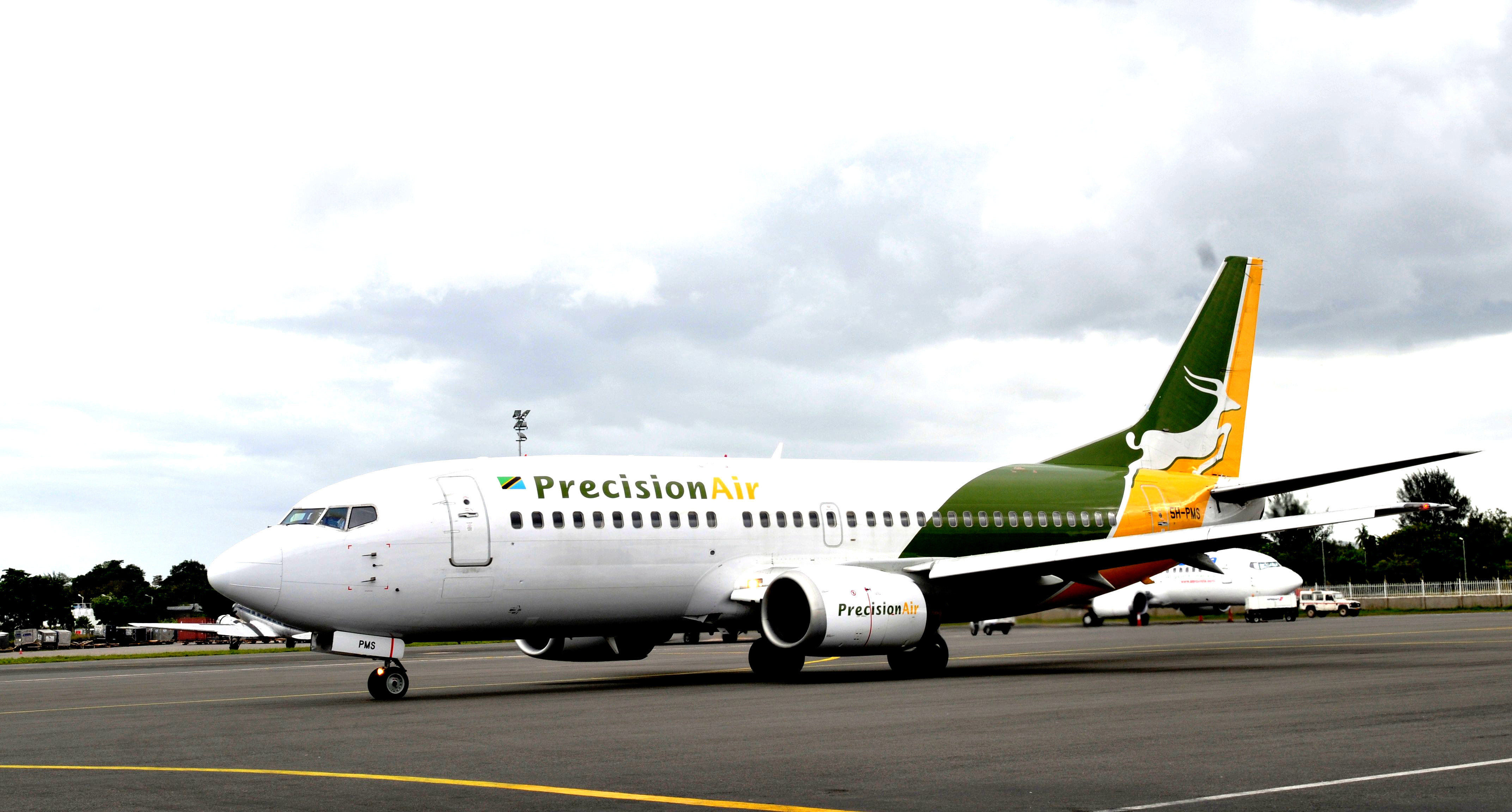 Precision Air совершает перелёты по стране