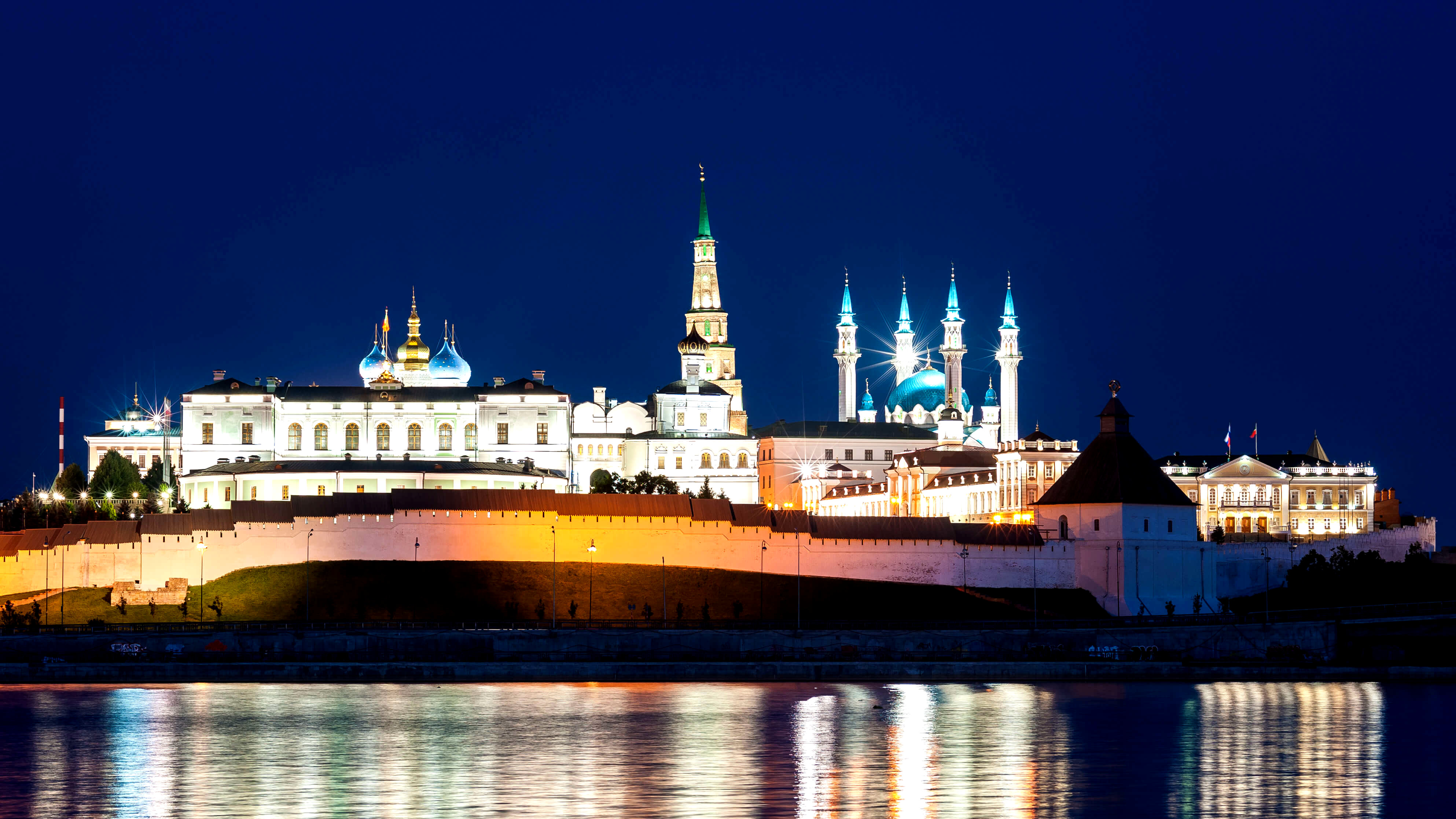 Вид на Казанский кремль ночью