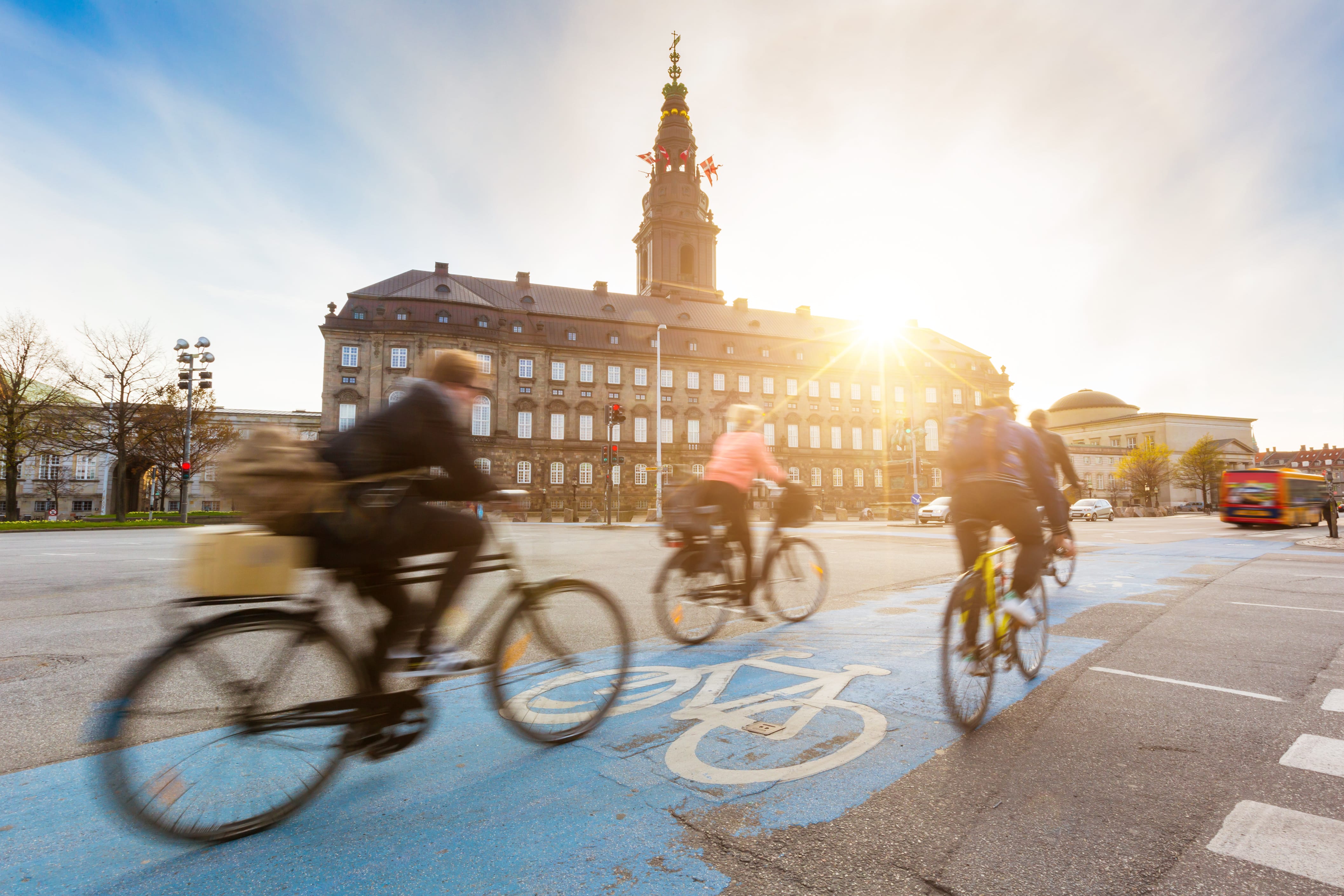 Жители Дании любят гулять на свежем воздухе 🚴🏻‍♀️