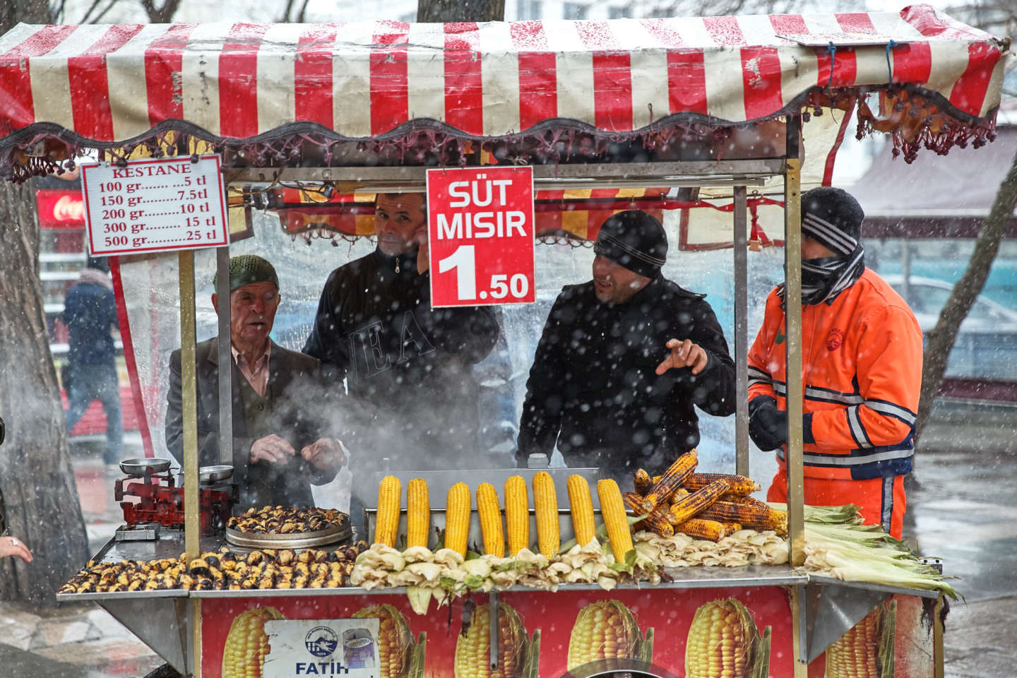 Уличные торговцы турецкой едой