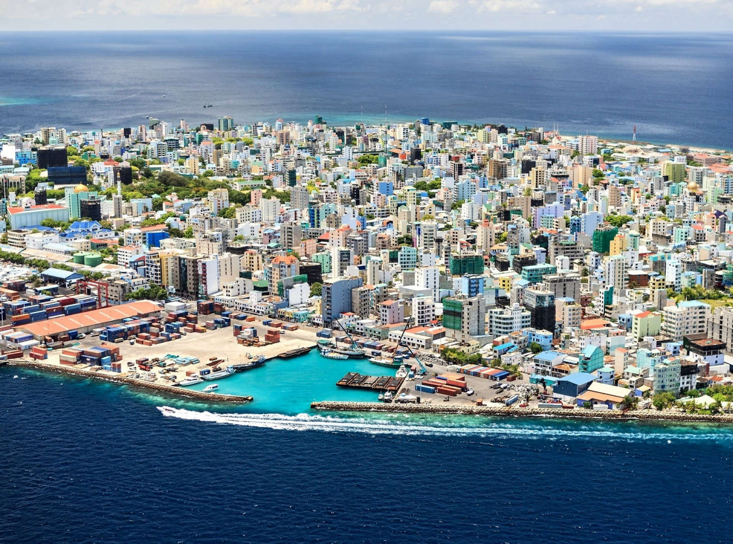 картинка фотография курорта Мале на Мальдивах