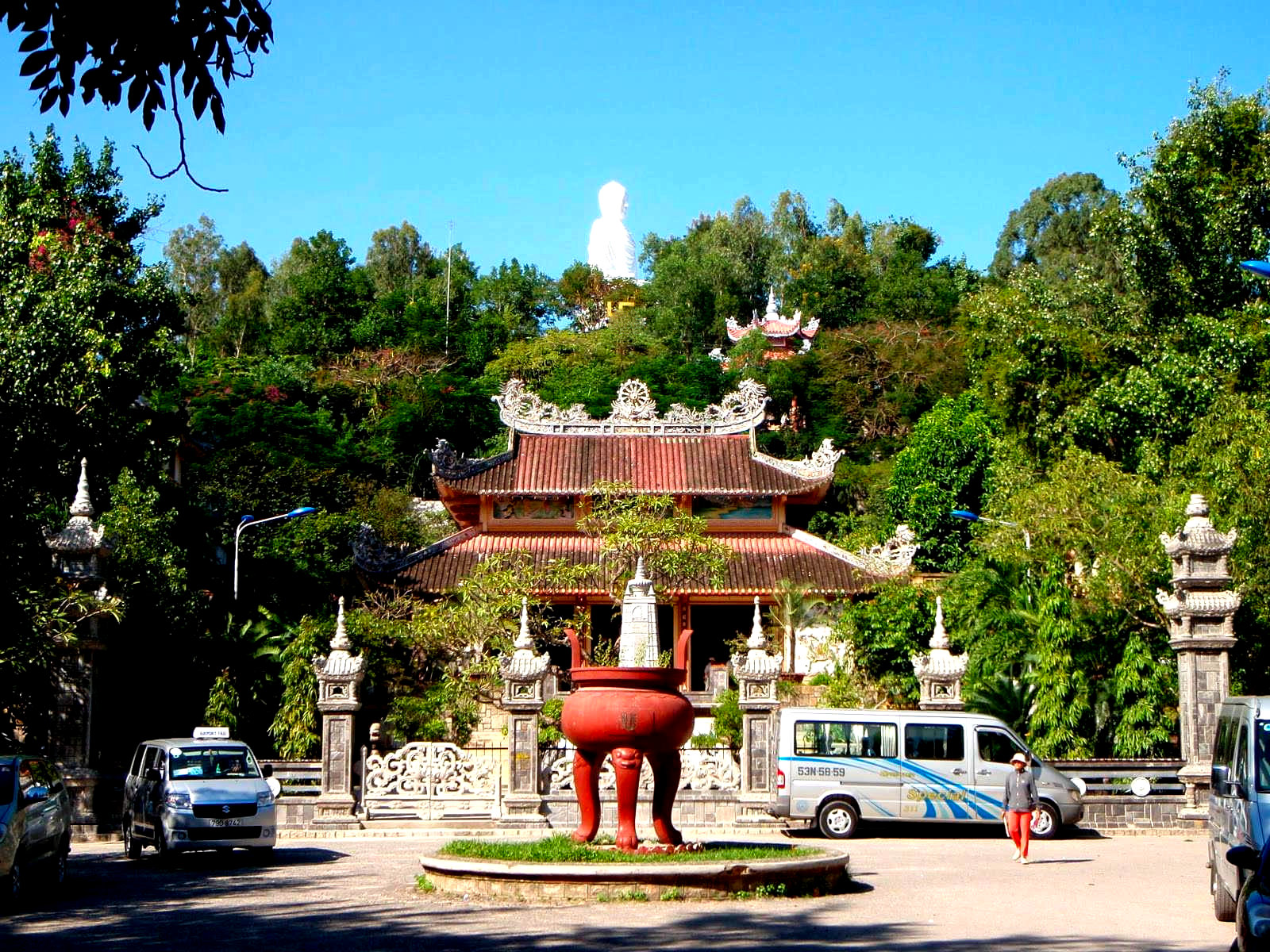 Главный Буддийский храм Лонг Шон, Нячанг, Вьетнам