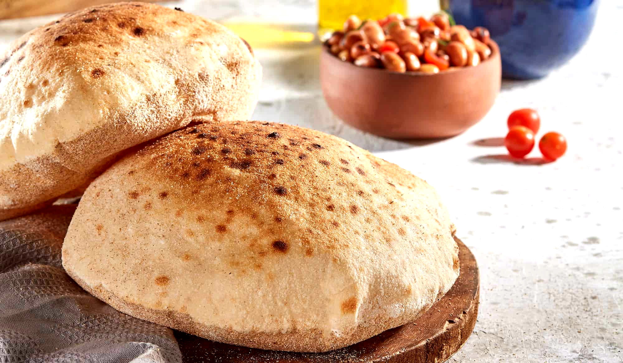 Хлеб чанг. Египетский хлеб Айш балади. Турецкий хлеб экмек. Хлеб лепешка. Египетские лепешки.