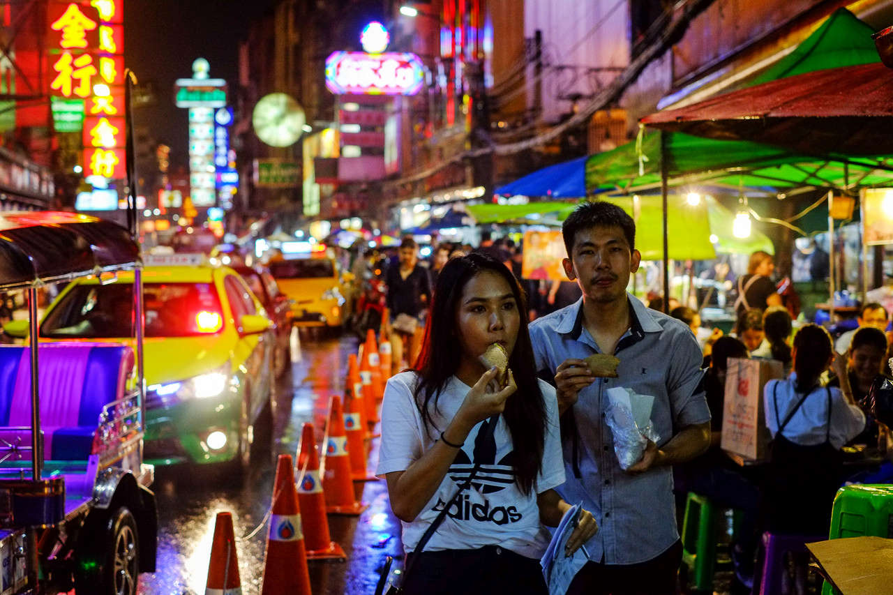 Бангкок улицы. Фотосессия в Бангкоке. Мода в Бангкоке. Оживленные улицы в Тайланде.