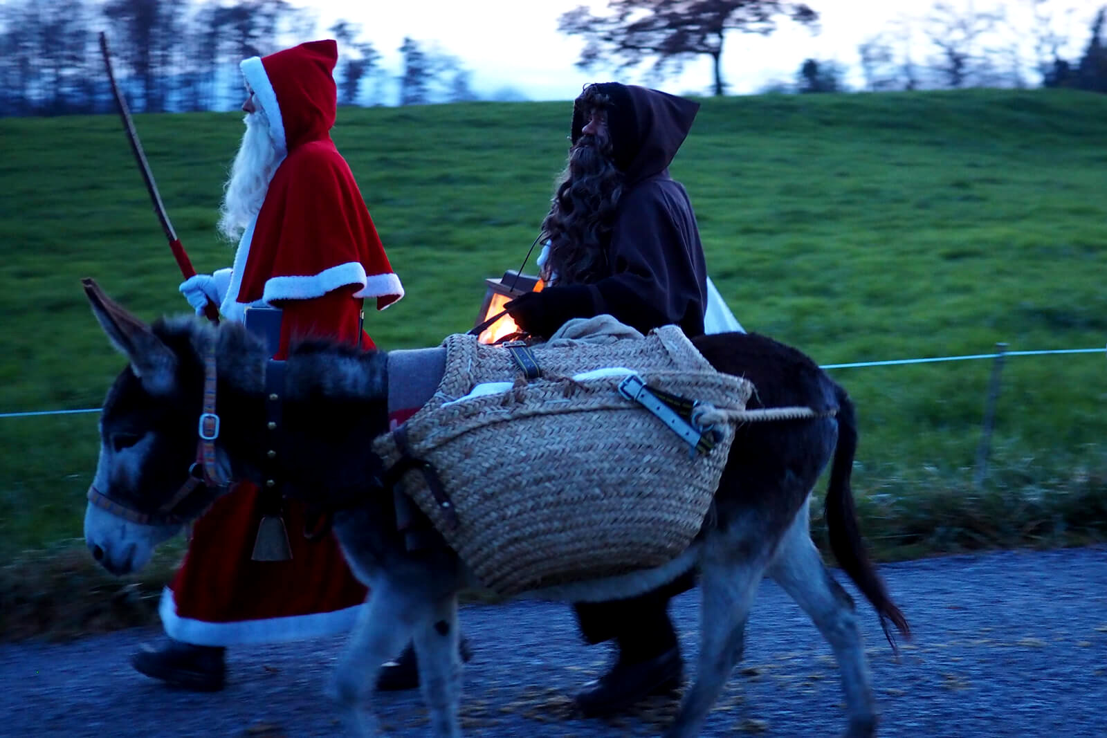 Самихлаус и Шмуцли, главные рождественские персонажи в Швейцарии