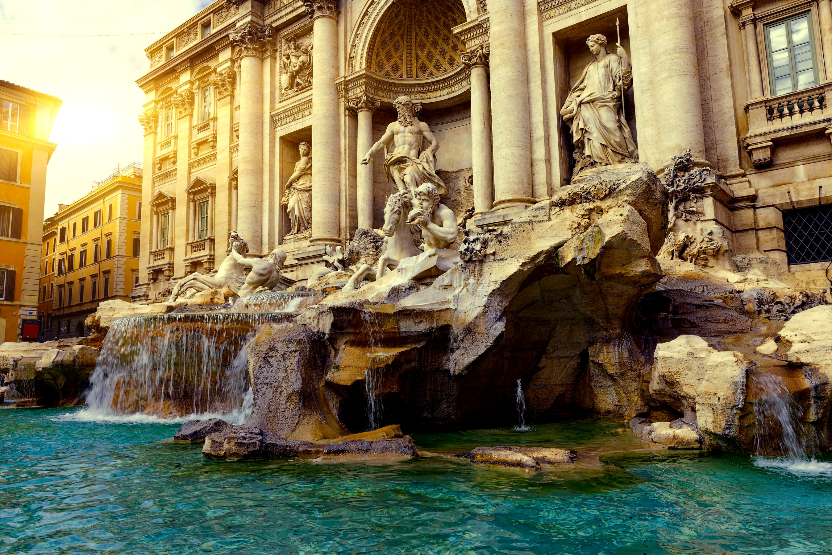 Треви - является самым большим фонтаном Рима