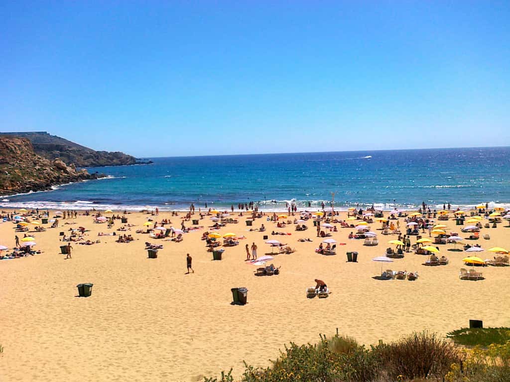 Пляж Golden Bay, Мальта
