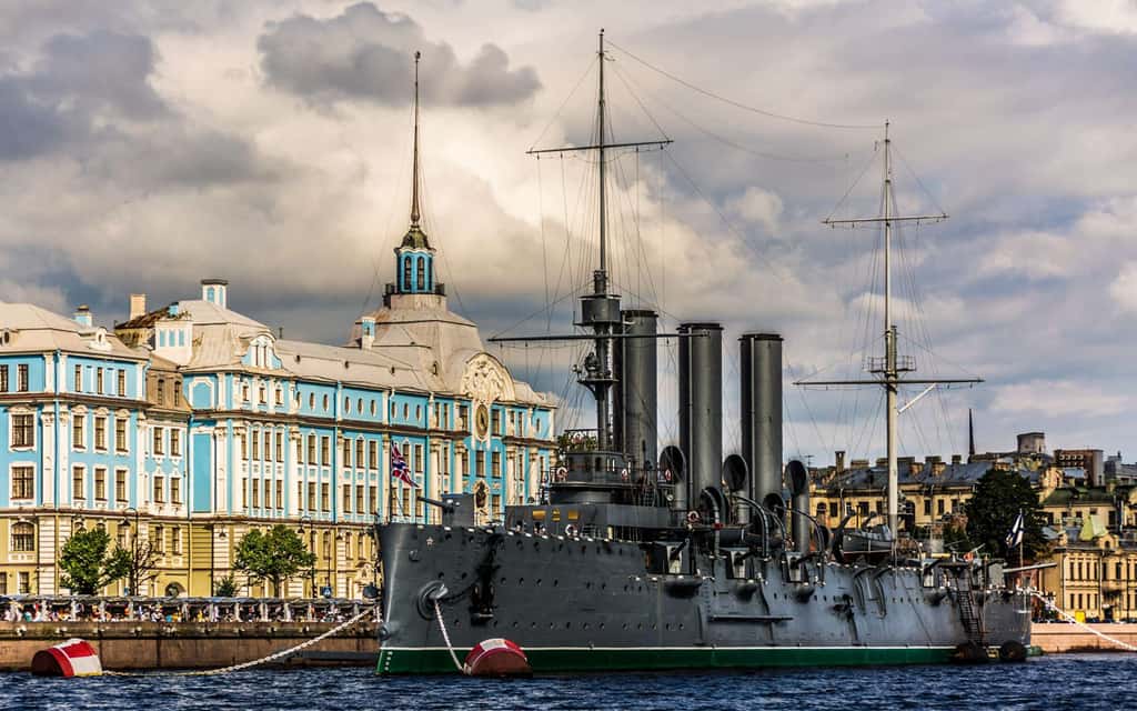 Крейсер аврора в санкт петербурге фото с описанием