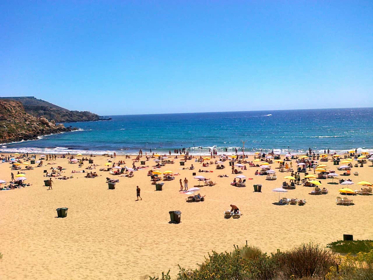 Пляж Golden Bay, Мальта