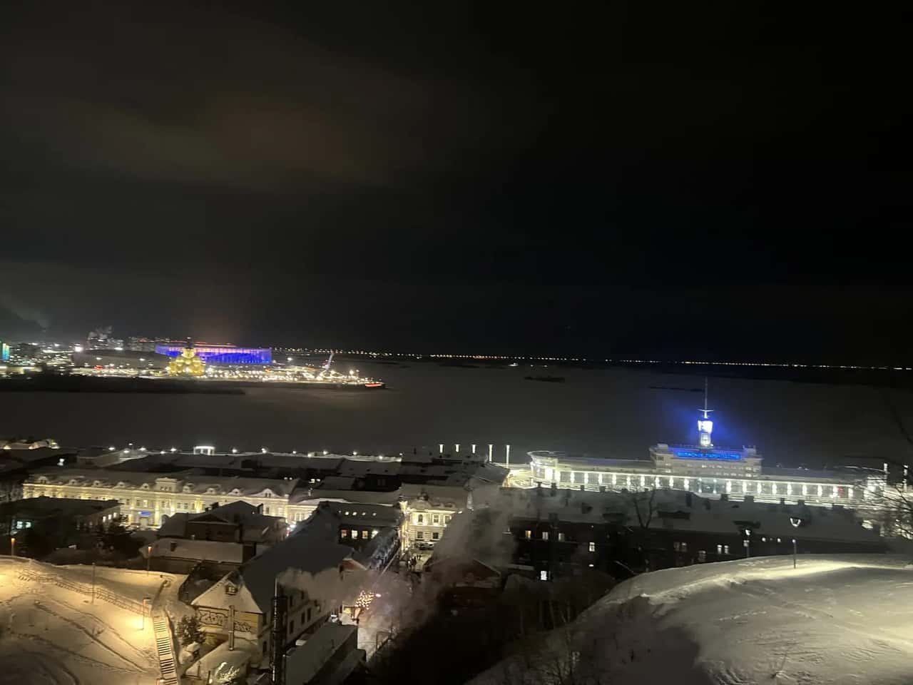 Хотим поблагодарить Ольгу за замечательную экскурсию по Вечернему Нижниму Новгороду. Приятно слушать специалиста,грамотно владеющего речью,умеющего заинтересовать