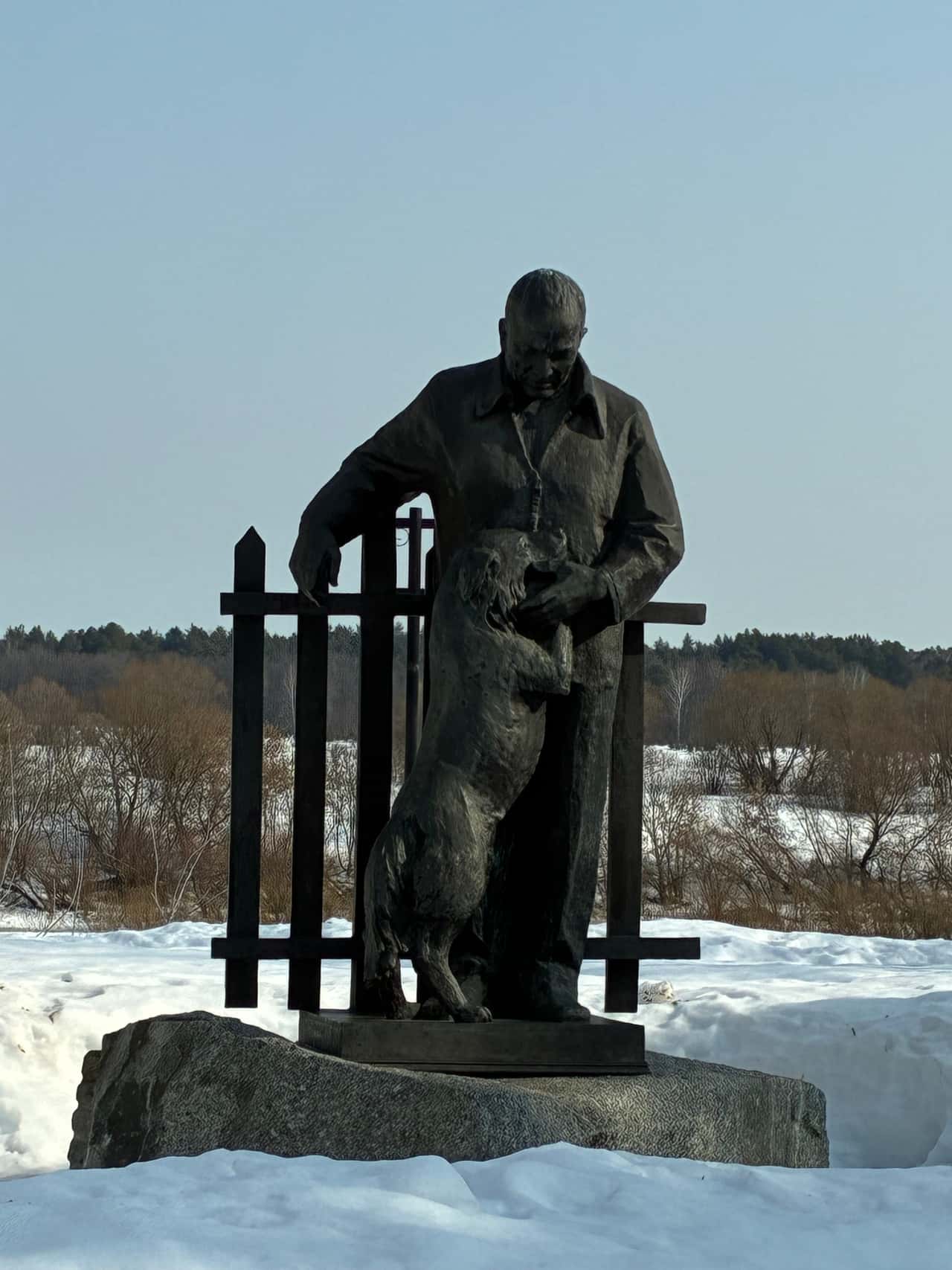 Неизгладимые впечатления произвела Таруса. Благодаря гиду Юлии, за 4 часа мы познакомились с основными достопримечательностями. Хочется