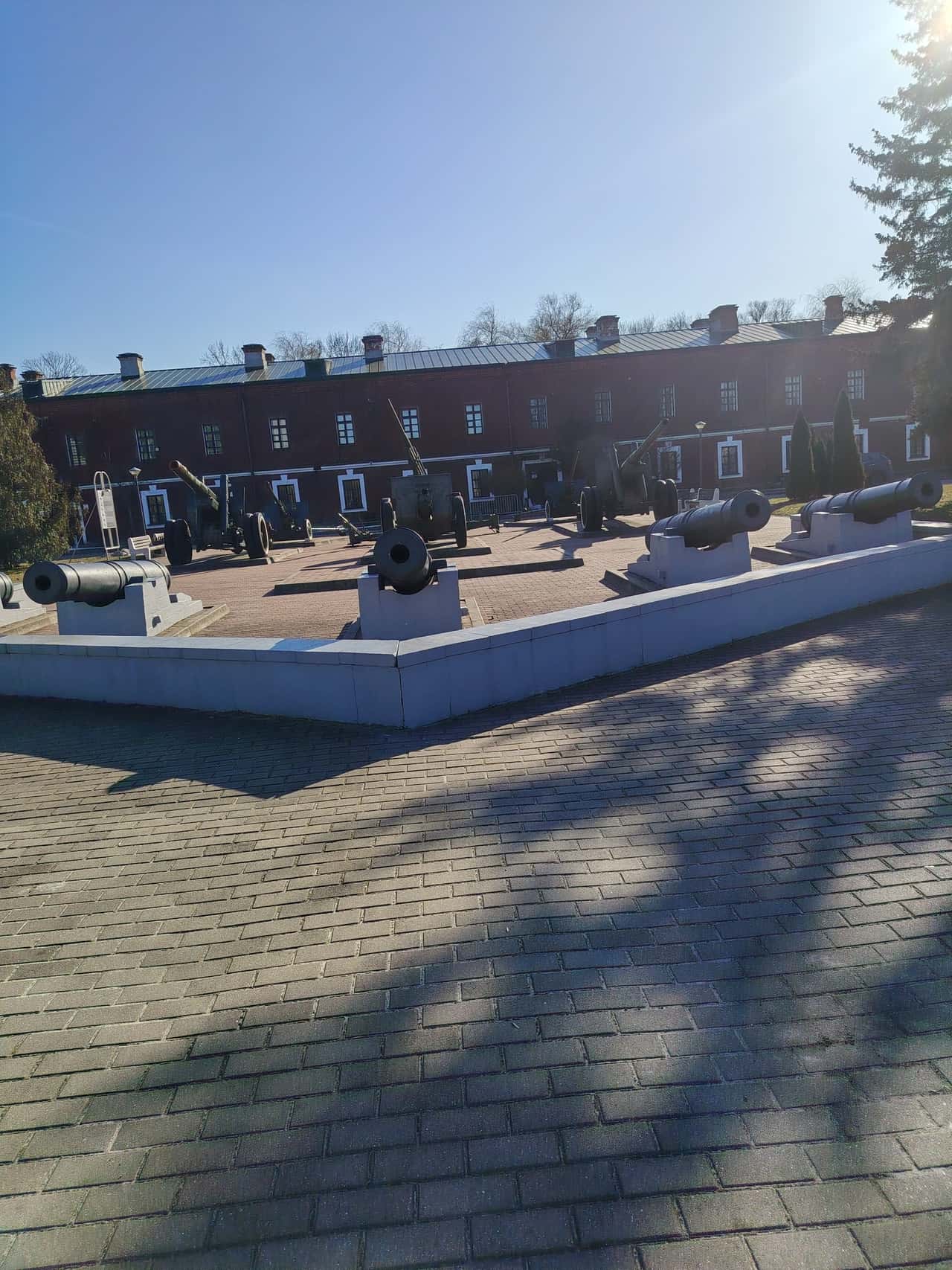 Понравилось всё. Очень хороший экскурсовод Иван