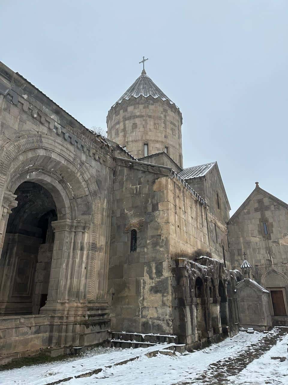 Спасибо замечательной команде в лице гида Асмик Карапетян и водителя Рубена, которые сделали наш день, удивили