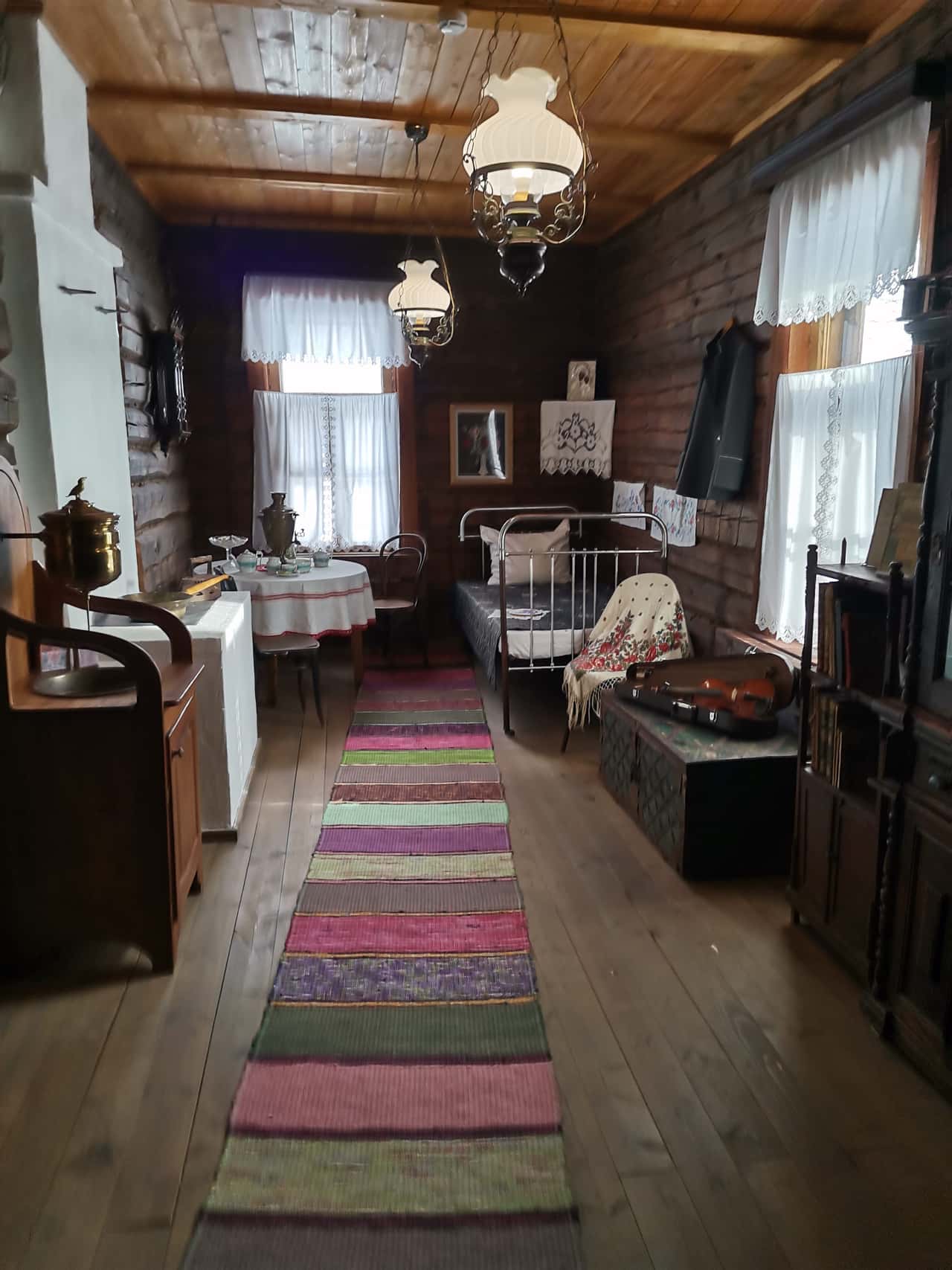 Очень интересная экскурсия, гид Максим интересно рассказывал о своем любимом городе на протяжении всей автомобильной экскурсии,