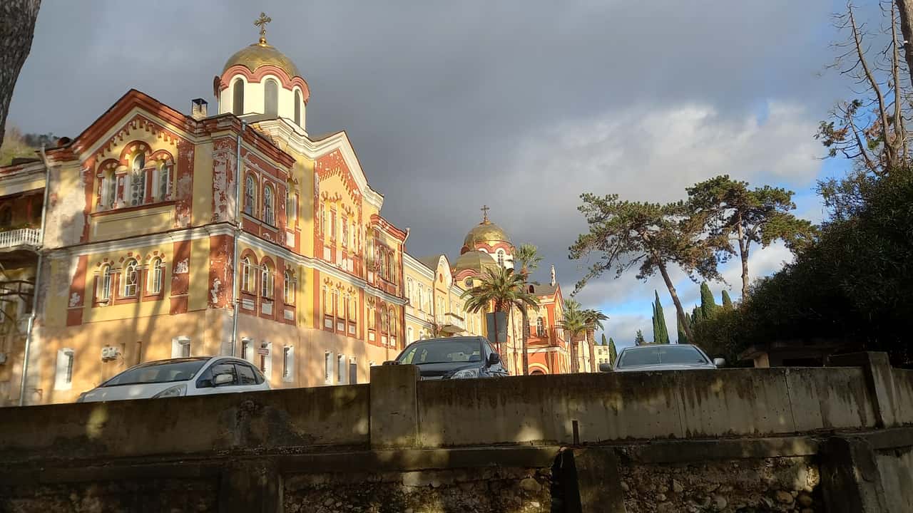 Организация поездки - 5! Всё прошло успешно. По программе посетили все запланированное. К сопровождающему гиду Ханифе