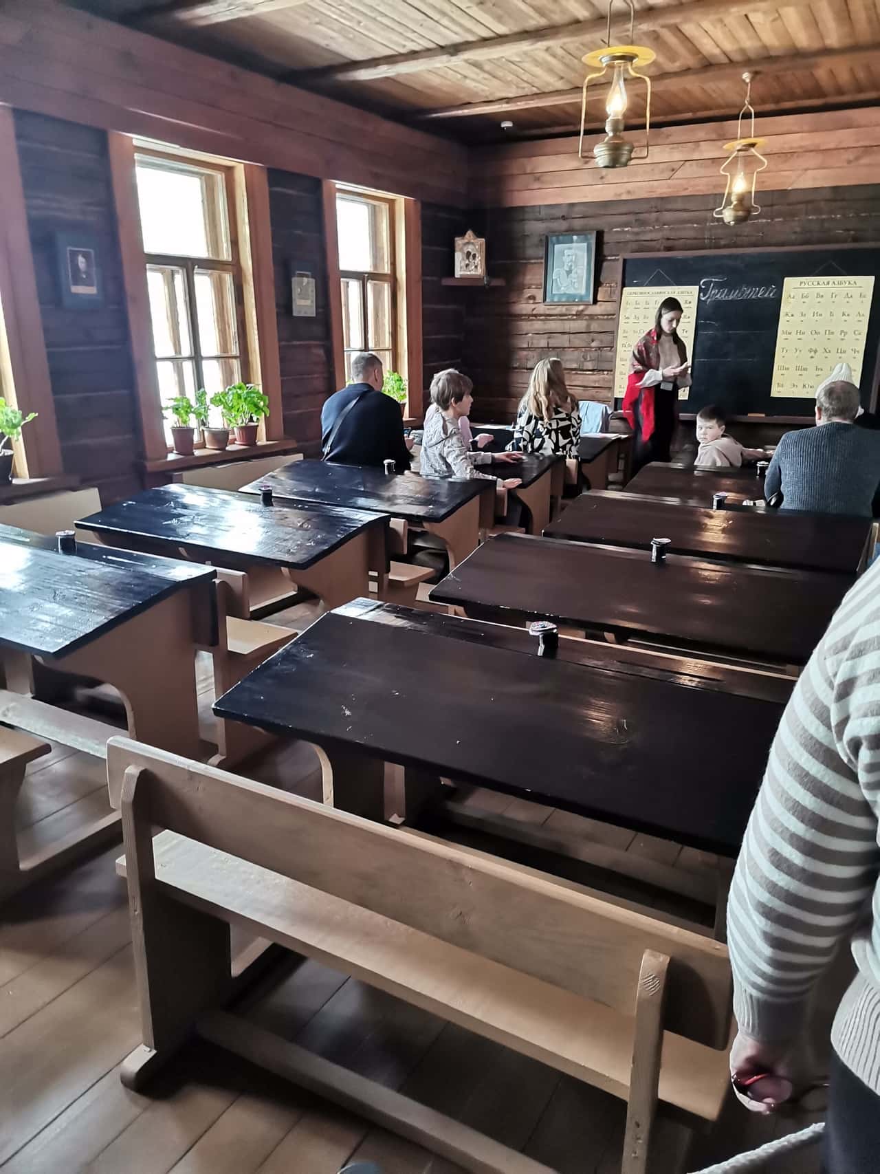 Очень интересная экскурсия, гид Максим интересно рассказывал о своем любимом городе на протяжении всей автомобильной экскурсии,