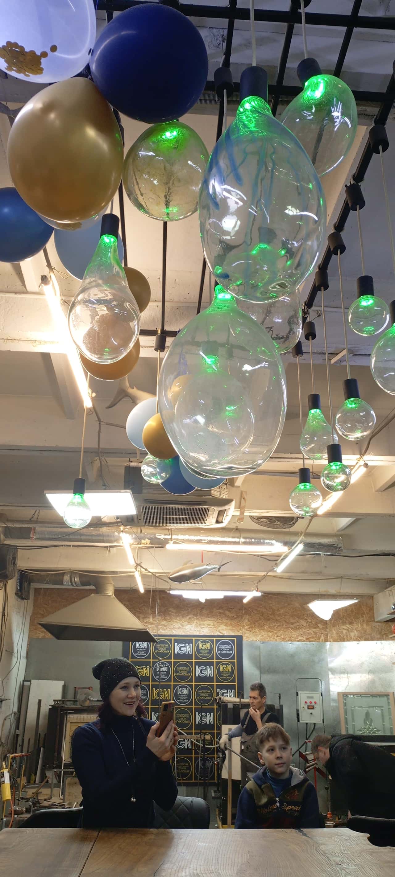 Нам экскурсия очень понравилась. Прежде всего информативностью.Подробно, доступно, ориентировано на разные возрастные категории. После просмотра осознаешь