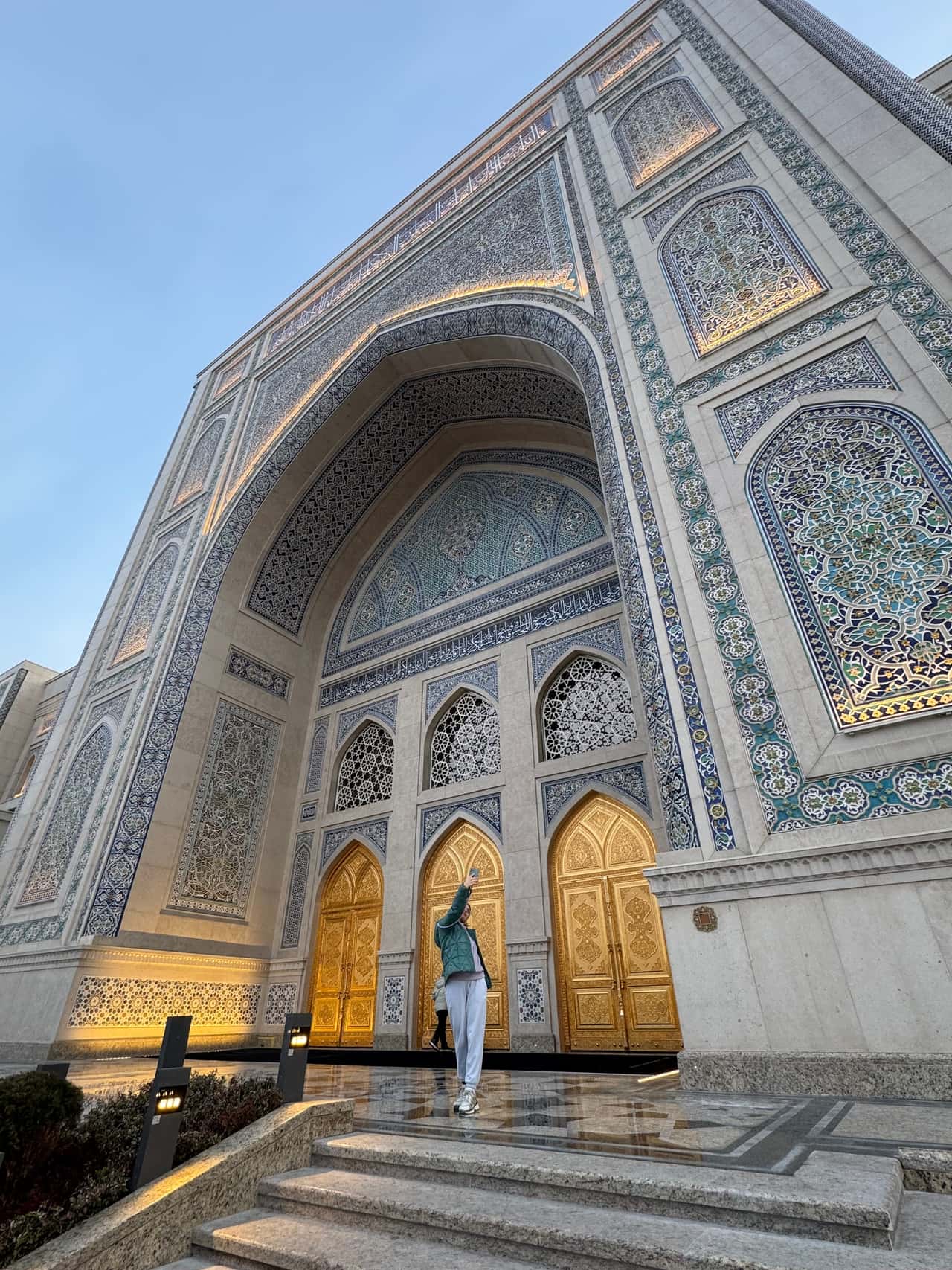 Замечательная экскурсия получилась с Бахадыром,нашим сегодняшним гидом-интересная,вкусная,атмосферная,спасибо!