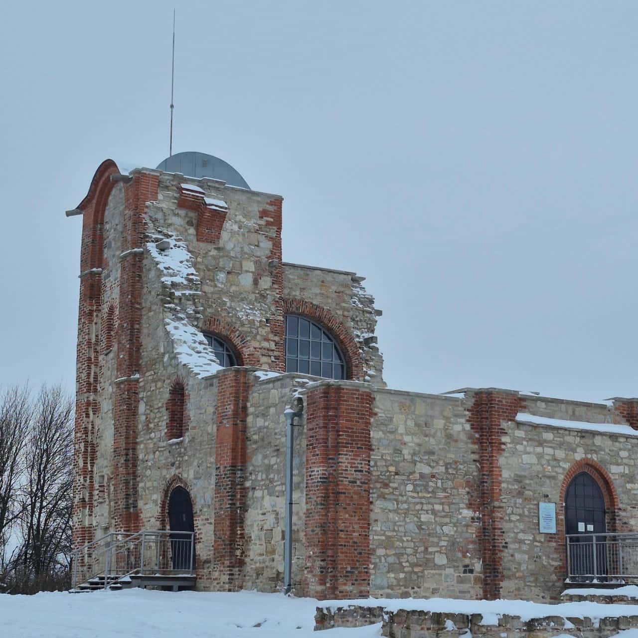 Великолепная экскурсия! Очень легко и непринужденно мы проехали по всем заявленным в объявлении локациям. Елена давала
