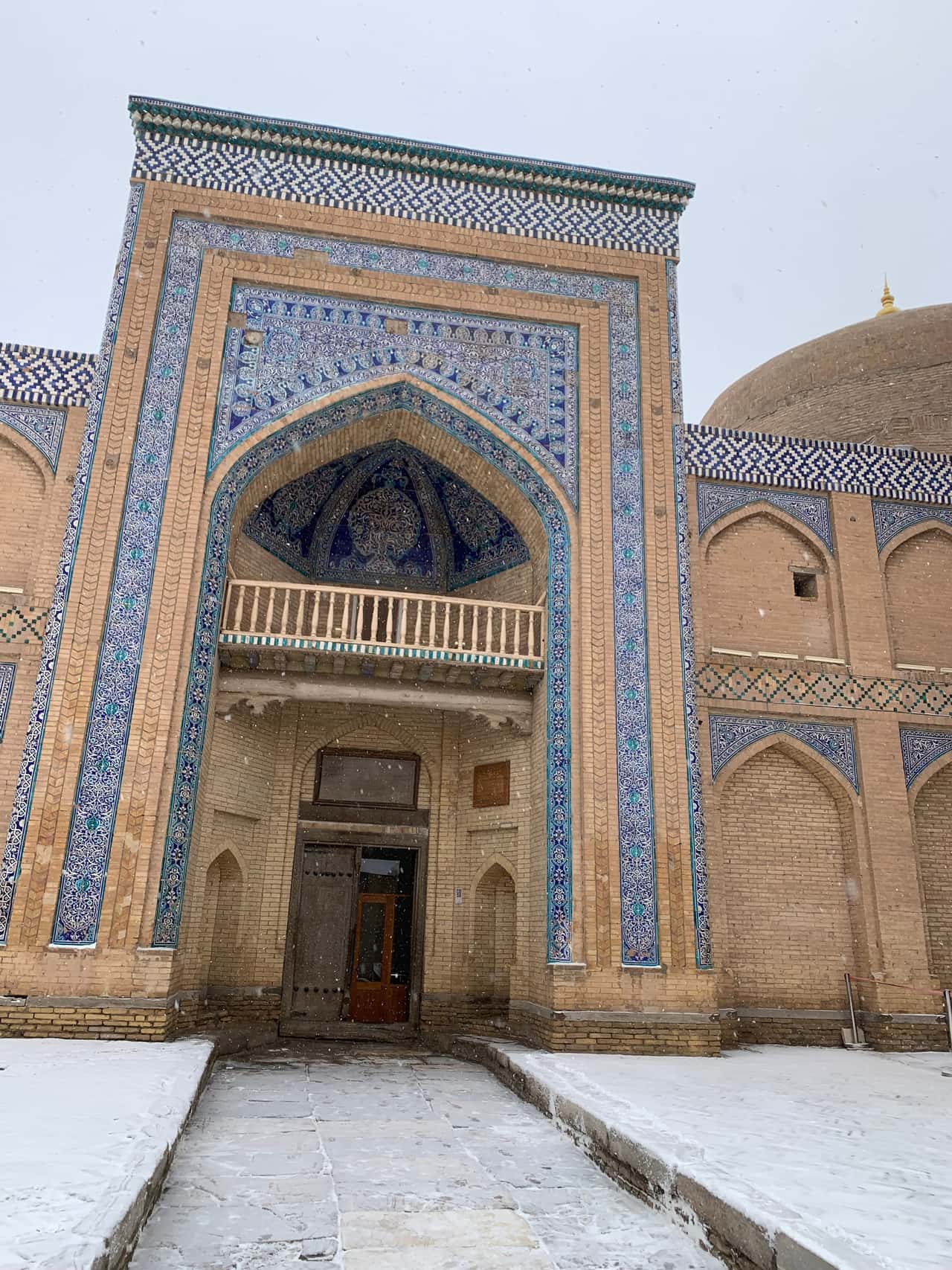 Самая лучшая моя экскурсия благодаря Алишеру! Идеальный, внимательный, знающий гид. Душевный! Время пролетело незаметно! Всем гостям