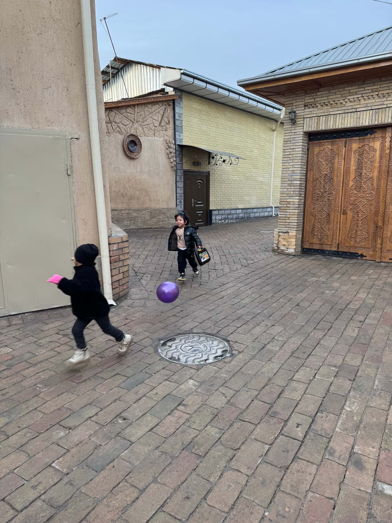 Замечательная экскурсия получилась с Бахадыром,нашим сегодняшним гидом-интересная,вкусная,атмосферная,спасибо!