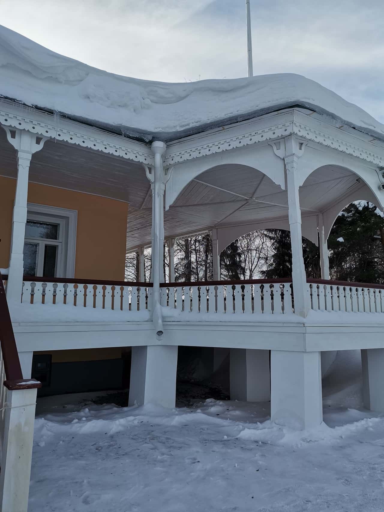 Очень интересная экскурсия, гид Максим интересно рассказывал о своем любимом городе на протяжении всей автомобильной экскурсии,