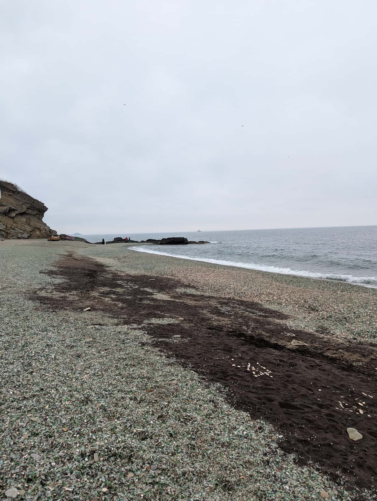 Мы экскурсией довольны. Семён отлично знает историю города, все ключевые точки. Доброжелательный и общительный.