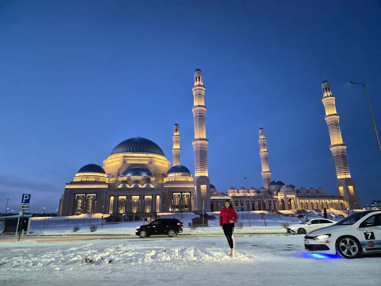 Нам все рчень понравилось! Интересно и мне и сыну (10 лет). Виктор нам показал основные достопримечаиельности,