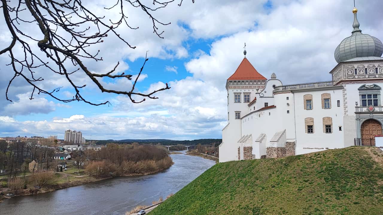 Спасибо за увлекательный рассказ. Динамично и много интересных фактов. 