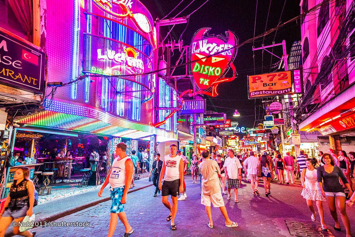 Паттайя жизнь. Улица в Тайланде Волкин стрит. Walking Street Паттайя. Тайланд Волкин стрит. Улица Уокинг-стрит (г. Паттайя).