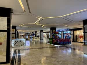 В целях шоппинга можно посетить Hurghada City Center