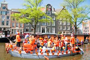 День короля самый большой праздник под открытым небом в Амстердаме