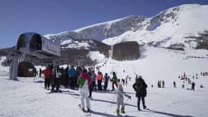 Снежные склоны горнолыжного курорта Савин, Жабляк, Черногория